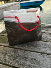 Load image into Gallery viewer, ClamShell Large - one of a kind and handmade by Lanee